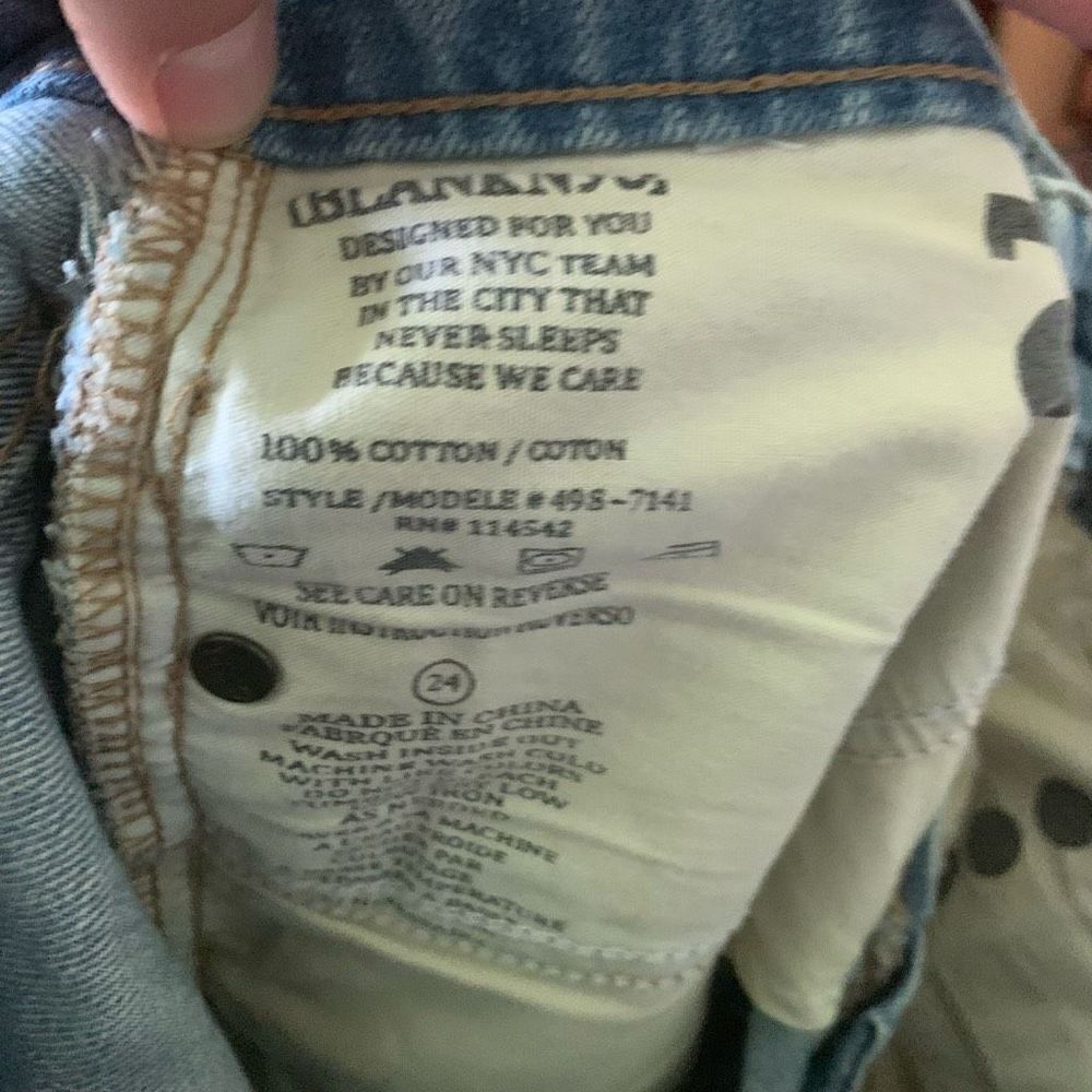 Blank NYC destroyed distressed cuffed size 24 normcore jeans - Picture 2 of 3